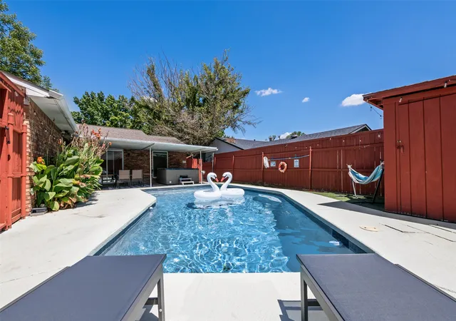 Photo 1 of Single family home for sale at 9230 Millwood Dr, Rowlett, TX 75088 | MLS# 21375335 | Listing updated on 2026-10-06