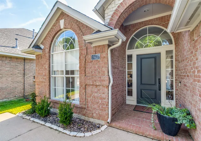 Photo 3 of Sale Pending at 18637 Tall Oak Dr, Dallas, TX 75287 | MLS# 21377395 | Listing updated on 2026-10-07