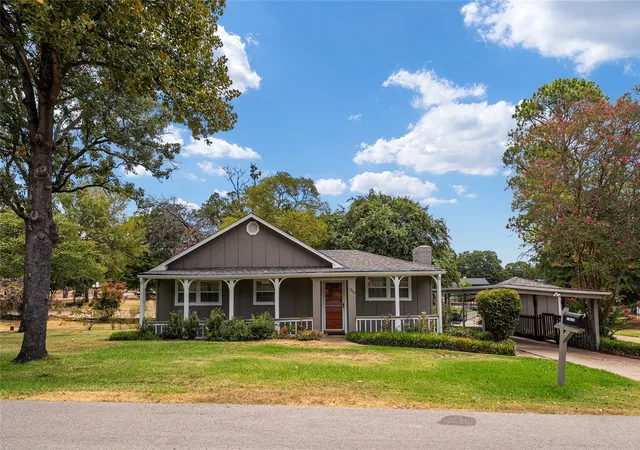 Photo 1 of Single family home for sale at 1210 Aloha Rd, Tool, TX 75143 | MLS# 21378323 | Listing updated on 2026-09-15