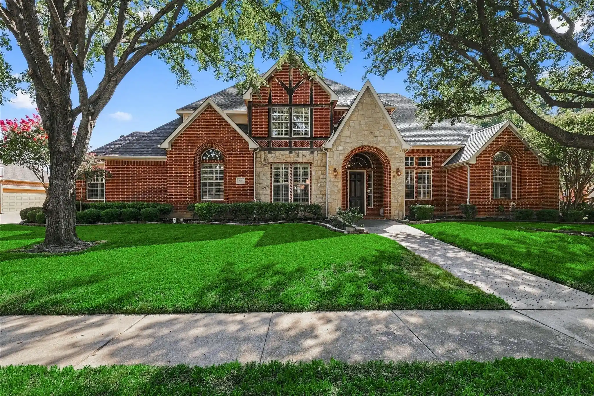 Photo 1 of Single family home for sale at 614 Castle Crk Dr, Coppell, TX 75019 | MLS# 21378740 | Listing updated on 2026-10-24