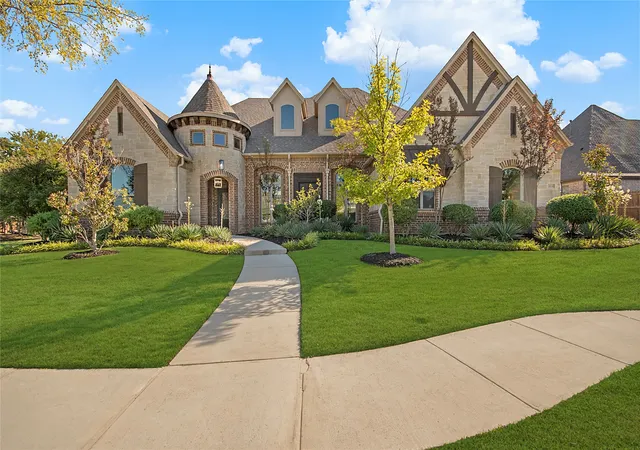 Photo 2 of Single family home for sale at 2624 Lake Shore Dr, Keller, TX 76248 | MLS# 21372093 | Listing updated on 2026-10-07