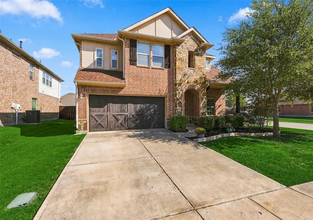 Photo 2 of Single family home for sale at 202 Pleasant Hl Ln, Fate, TX 75189 | MLS# 21374125 | Listing updated on 2026-10-02