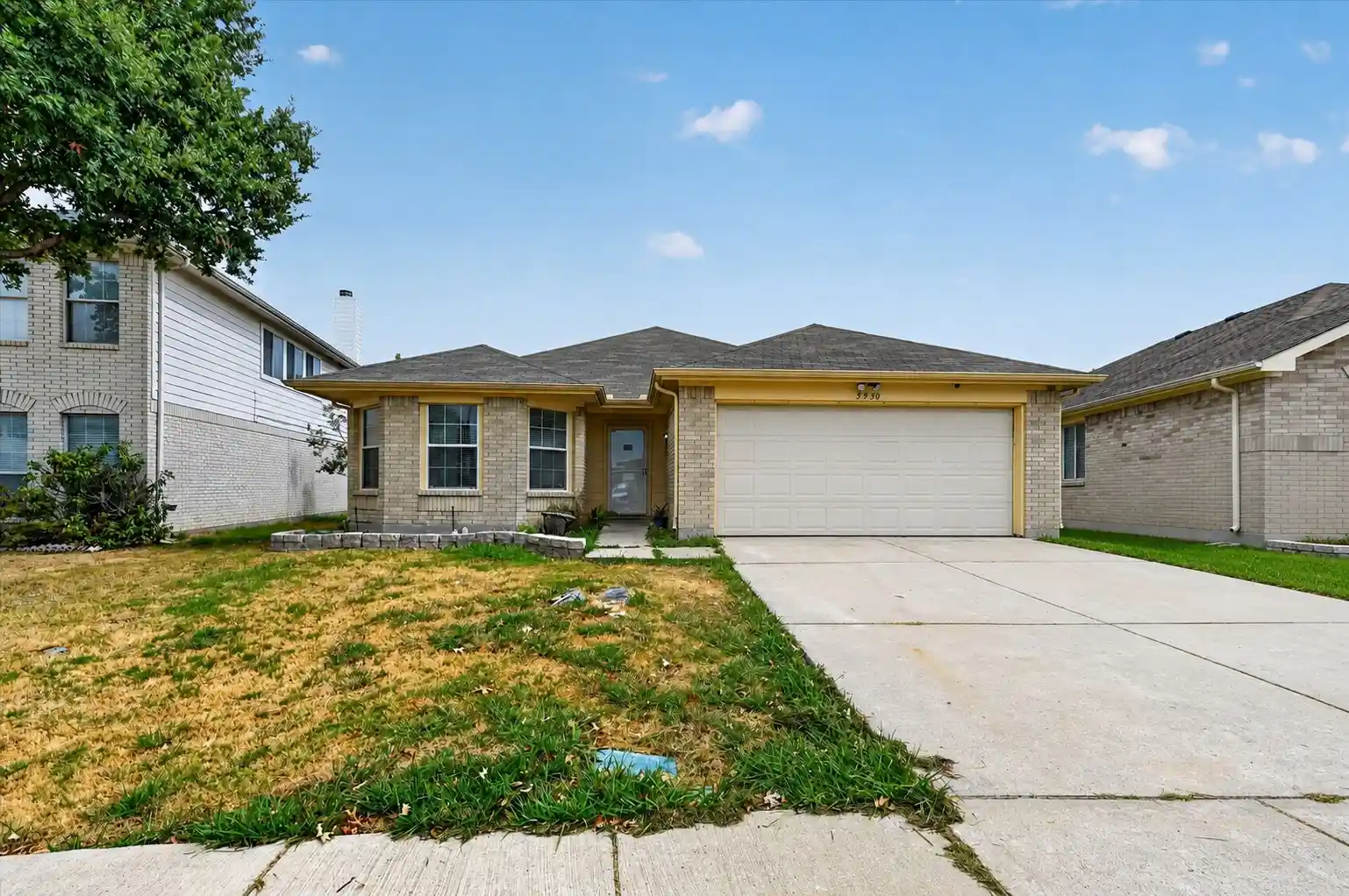 Photo 1 of Single family home for sale at 5530 Mandarin Way, Dallas, TX 75249 | MLS# 21377815 | Listing updated on 2026-10-17