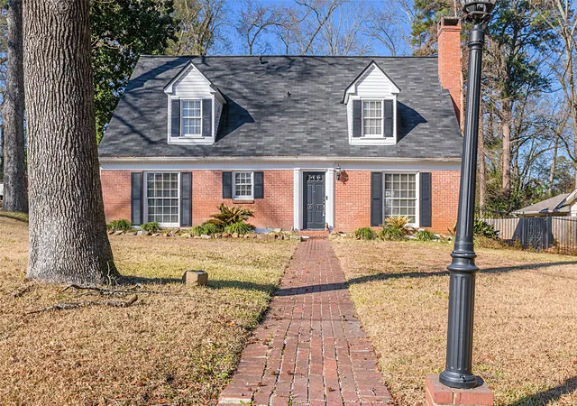 Photo 1 of Single family home for sale at 6114 Dillingham Ave, Shreveport, LA 71106 | MLS# 21378820 | Listing updated on 2026-10-03