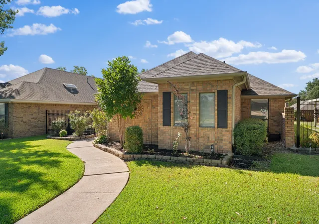 Photo 3 of Single family home for sale at 3111 Bonham St, Greenville, TX 75402 | MLS# 21377538 | Listing updated on 2026-09-05