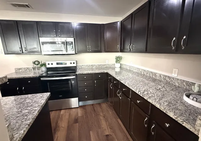 Photo 3 of Single family home for sale at 1802 N Woods St, Sherman, TX 75092 | MLS# 21377996 | Listing updated on 2026-09-25