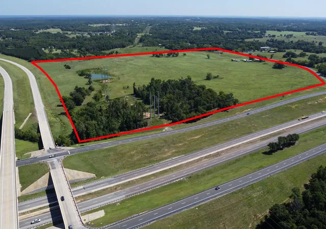 Photo 2 of Land for sale at 14129 Cr 411, Tyler, TX 75706 | MLS# 21378851 | Listing updated on 2026-10-03