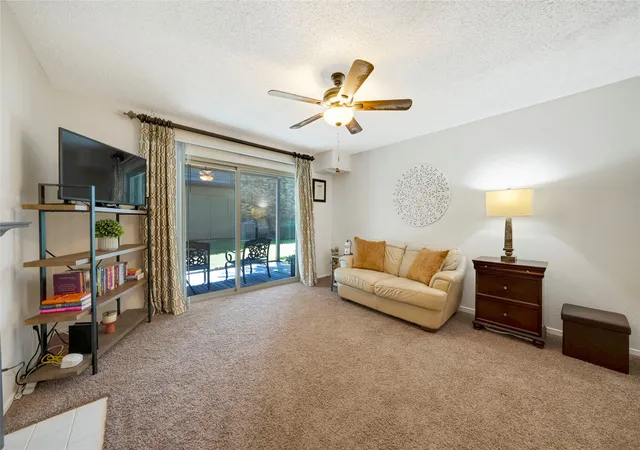 Listing Photo 5 - Condo for sale in building located at 5300 Keller Springs Rd, Dallas, TX 75248 - Unit #1077