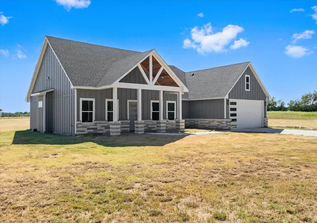 Photo 3 of Single family home for sale at 1564 County Rd 4732, Cumby, TX 75433 | MLS# 21378926 | Listing updated on 2026-09-05