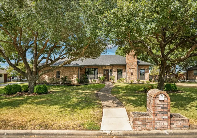 Photo 1 of Single family home for sale at 2206 Meadowview Dr, Caddo Mills, TX 75135 | MLS# 21376108 | Listing updated on 2026-09-05