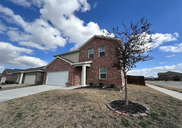 Photo 2 of Single family home for sale at 13400 Hiskey Dr, Haslet, TX 76052 | MLS# 21378938 | Listing updated on 2026-09-05
