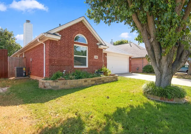 Photo 1 of Single family home for sale at 9108 Saranac Trl, Fort Worth, TX 76118 | MLS# 21375780 | Listing updated on 2026-09-18