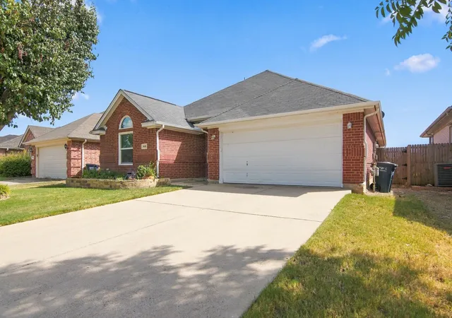 Photo 2 of Single family home for sale at 9108 Saranac Trl, Fort Worth, TX 76118 | MLS# 21375780 | Listing updated on 2026-09-18