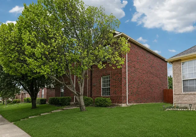 Photo 3 of Single family home for sale at 4506 Stirling Dr, Garland, TX 75043 | MLS# 21378572 | Listing updated on 2026-09-30