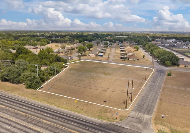 Photo 3 of Land for sale at 100 Kettler Dr, Waco, TX 76706 | MLS# 21377836 | Listing updated on 2026-09-05