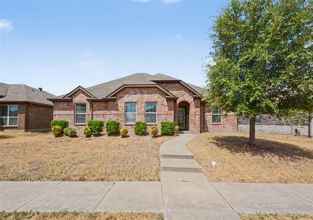 Single family home for sale at 2126 Fair Weather Dr, Lancaster, TX 75146 | MLS# 21374155
