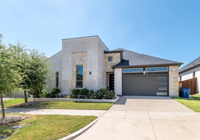 Photo 1 of Single family home for sale at 1041 Ocean Breeze Dr, Allen, TX 75013 | MLS# 21379124 | Listing updated on 2026-09-20