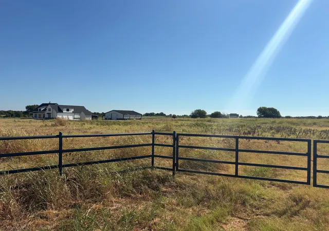 Photo 1 of Land for sale at Ranches Of Denison Lot 5 Katy Ln, Pottsboro, TX 75076 | MLS# 21379111 | Listing updated on 2026-09-07