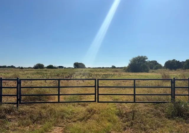 Photo 2 of Land for sale at Ranches Of Denison Lot 5 Katy Ln, Pottsboro, TX 75076 | MLS# 21379111 | Listing updated on 2026-09-07