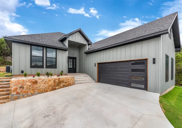 Photo 1 of Single family home for sale at 2201 Christine Dr, Granbury, TX 76048 | MLS# 21379043 | Listing updated on 2026-09-05