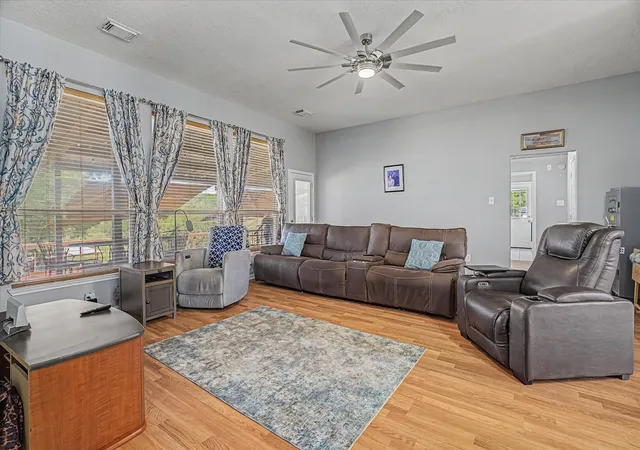 Photo 3 of House for sale at 5278 Prairie 1429, Centerville, TX 75833 | MLS# 21378331 | Listing updated on 2026-09-05