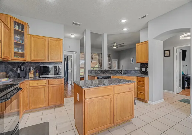Photo 4 of House for sale at 5278 Prairie 1429, Centerville, TX 75833 | MLS# 21378331 | Listing updated on 2026-09-05