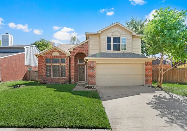 Photo 1 of Single family home for sale at 3300 Stone Brg Dr, Flower Mound, TX 75028 | MLS# 21375484 | Listing updated on 2026-10-08