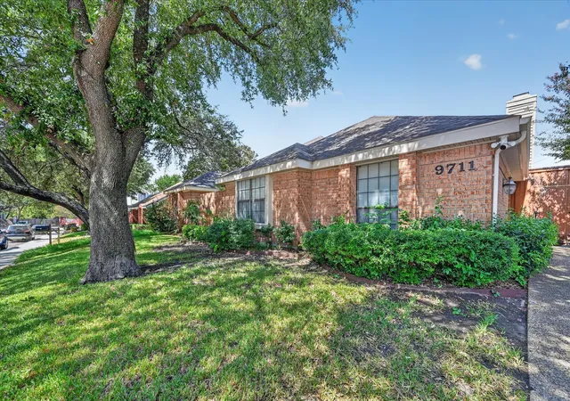 Photo 3 of Single family home for sale at 9711 Springtree Ln, Dallas, TX 75243 | MLS# 21375518 | Listing updated on 2026-10-03