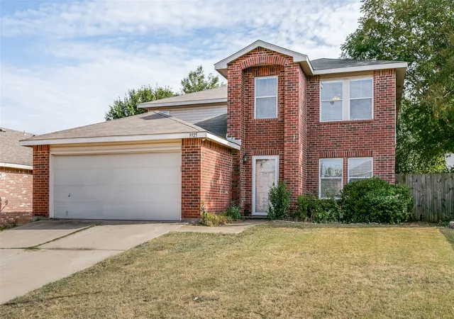 Photo 1 of Single family home for sale at 3925 Stonewick Ct, Fort Worth, TX 76123 | MLS# 21356467 | Listing updated on 2026-09-05