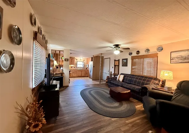 Photo 4 of Manufactured home for sale at 177 County Rd 1556, Alba, TX 75410 | MLS# 21379236 | Listing updated on 2026-09-24