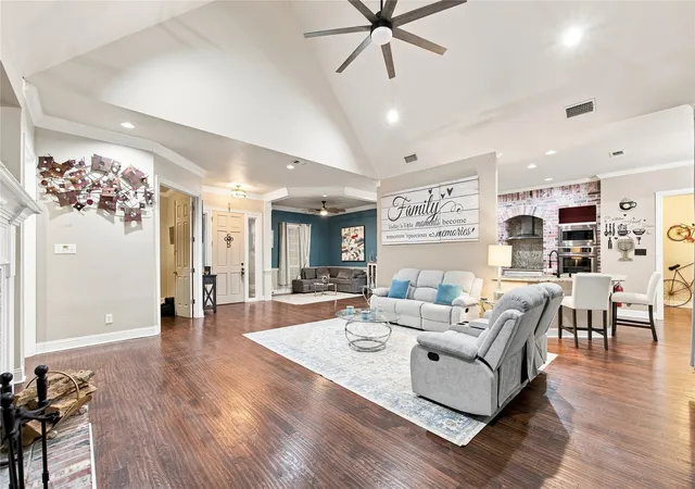 Photo 2 of Single family home for sale at 4518 Pecan Crk Dr, Midlothian, TX 76065 | MLS# 21379241 | Listing updated on 2026-09-21