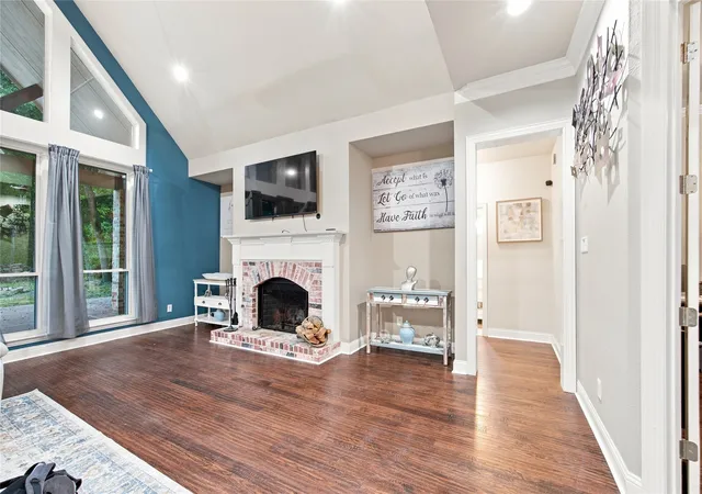 Photo 3 of Single family home for sale at 4518 Pecan Crk Dr, Midlothian, TX 76065 | MLS# 21379241 | Listing updated on 2026-09-21