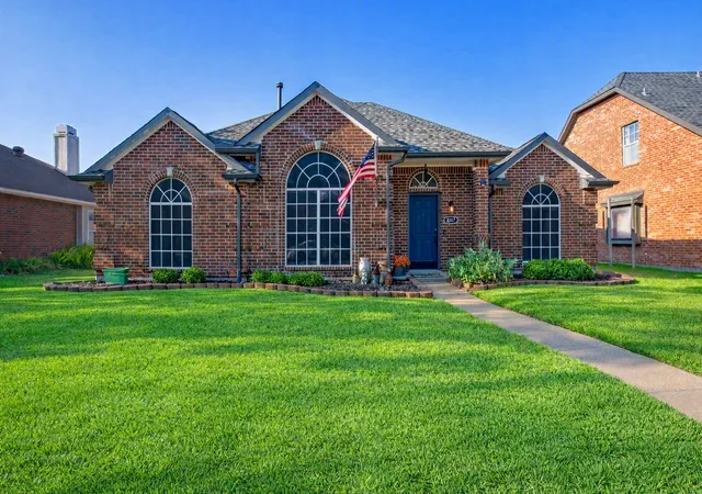 Photo 1 of Single family home for sale at 8317 Trl Lake Dr, Rowlett, TX 75088 | MLS# 21378917 | Listing updated on 2026-10-07