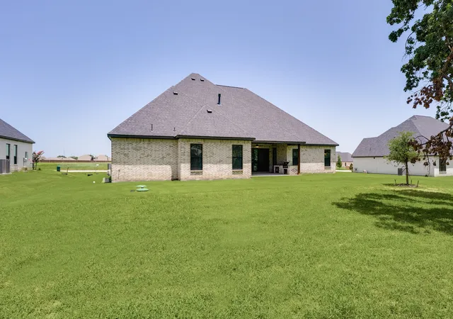 Photo 3 of Single family home for sale at 103 River Birch Dr, Aubrey, TX 76227 | MLS# 21379271 | Listing updated on 2026-09-05