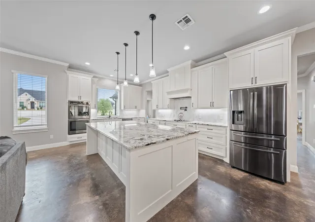 Photo 3 of Single family home for sale at 240 Royals Ranch Rd, Lorena, TX 76655 | MLS# 21378316 | Listing updated on 2026-09-05