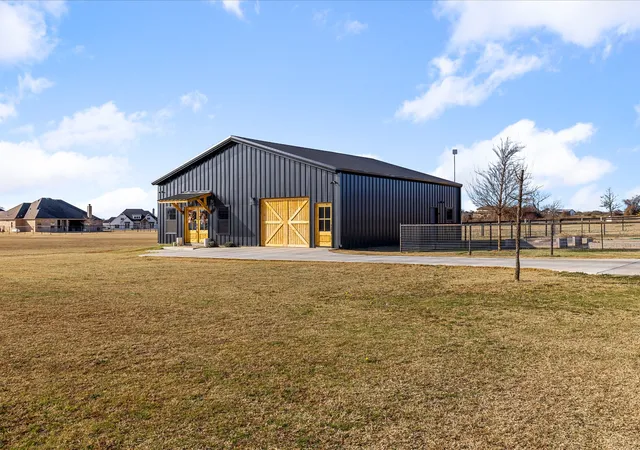 Photo 34 of Single family home for sale at 170 Proctor Ln, Decatur, TX 76234 | MLS# 21379285 | Listing updated on 2026-10-09