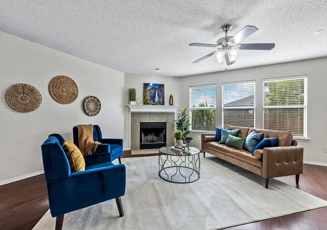 Photo 3 of Single family home for sale at 3720 Bandera Ranch Rd, Roanoke, TX 76262 | MLS# 21363427 | Listing updated on 2026-10-02