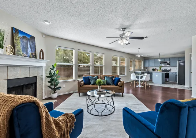 Photo 4 of Single family home for sale at 3720 Bandera Ranch Rd, Roanoke, TX 76262 | MLS# 21363427 | Listing updated on 2026-10-02