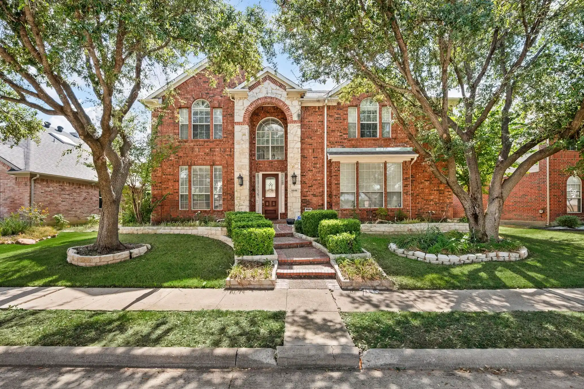 Photo 1 of Single family home for sale at 5549 Mountain Valley Dr, The Colony, TX 75056 | MLS# 21379349 | Listing updated on 2026-10-14