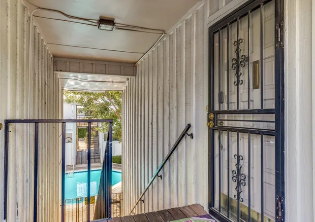 Photo 3 of Condo for sale at 4347 Dickason Ave #217, Dallas, TX 75219 | MLS# 21379367 | Listing updated on 2026-10-05