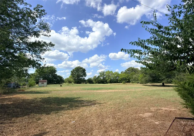 Photo 1 of Sale Pending at 5652 Vz County Rd 1903, Edgewood, TX 75117 | MLS# 21379392 | Listing updated on 2026-09-25