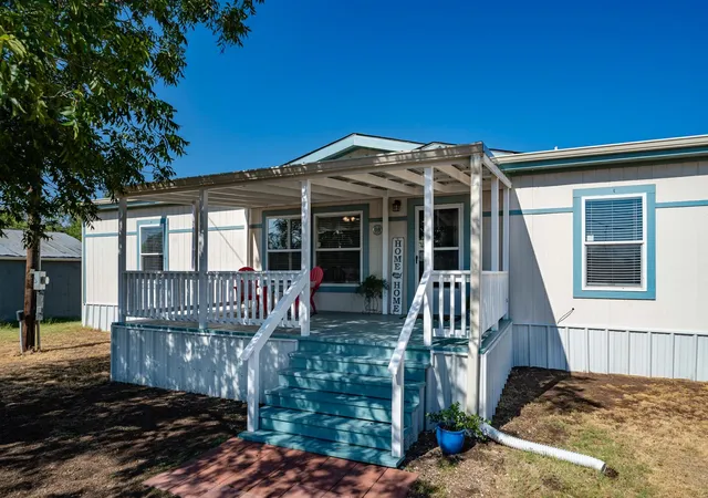 Photo 3 of Manufactured home for sale at 802 S Swenson St, Stamford, TX 79553 | MLS# 21379153 | Listing updated on 2026-09-06