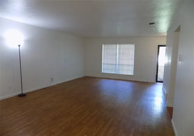 Photo 2 of Single family home for sale at 1763 Meadow Crst Ln, Duncanville, TX 75137 | MLS# 21361619 | Listing updated on 2026-10-07