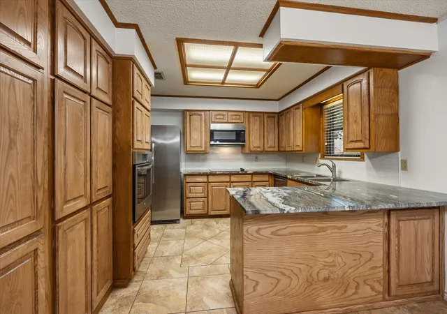 Photo 3 of Single family home for sale at 1812 N Cypress Ave, Stephenville, TX 76401 | MLS# 21379409 | Listing updated on 2026-09-28