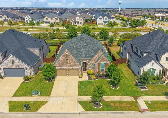 Photo 2 of Single family home for sale at 3721 Maxdale Dr, Prosper, TX 75078 | MLS# 21376783 | Listing updated on 2026-10-03