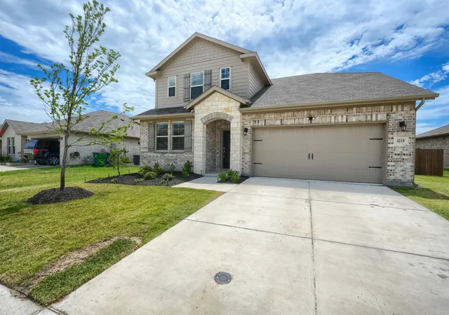 Photo 2 of Single family home for sale at 4118 Silverstein St, Crandall, TX 75114 | MLS# 21379442 | Listing updated on 2026-10-08