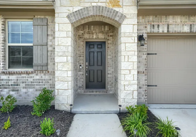 Photo 3 of Single family home for sale at 4118 Silverstein St, Crandall, TX 75114 | MLS# 21379442 | Listing updated on 2026-10-08
