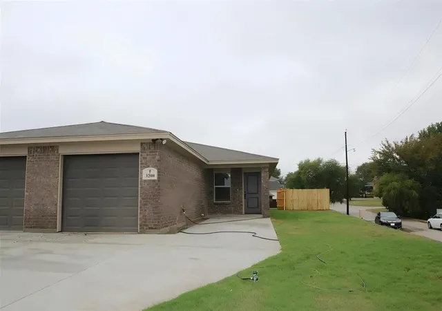 Photo 1 of Multi family home for sale at 3200 Cherry Ln, Fort Worth, TX 76116 | MLS# 21379453 | Listing updated on 2026-10-03