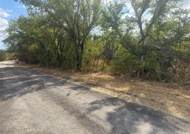 Photo 1 of Land for sale at 780 County Rd 410a, Comanche, TX 76442 | MLS# 21378902 | Listing updated on 2026-09-06