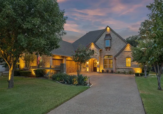 Photo 1 of Single family home for sale at 12233 Indian Crk Dr, Fort Worth, TX 76179 | MLS# 21374730 | Listing updated on 2026-10-06